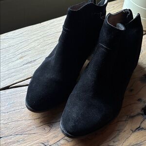 Seychelles Black Suede ankle boots